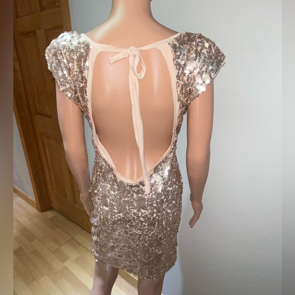 Sequenced BACKLESS dress